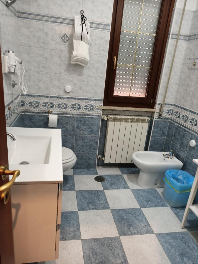 King Suite - Intera Suite Vicino Aeroporto E Fiera Di Roma Fiumicino Exteriér fotografie